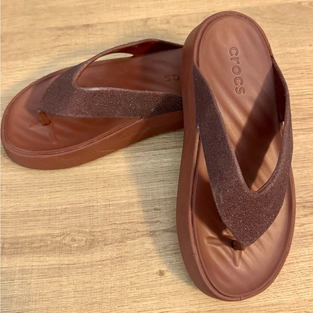 CROCS Women's Flip Flops